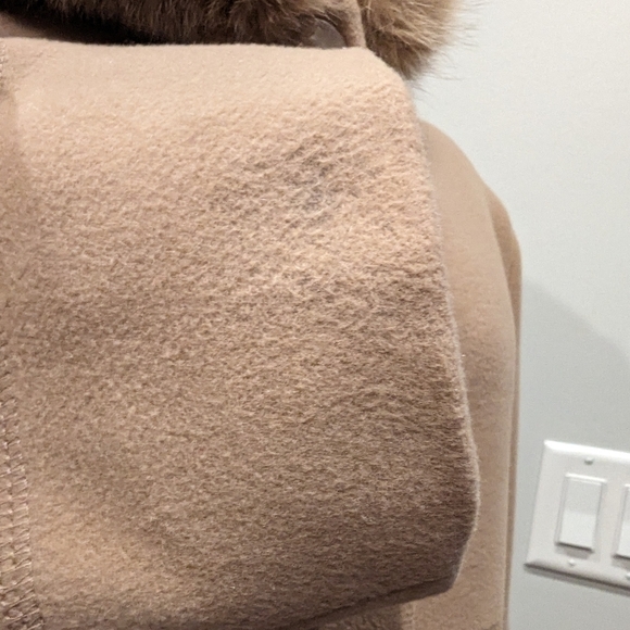 Cecil G Wool & Cashmere coat, mother of pearl buttons & fox fur, vintage Sz 14 - Picture 16 of 17